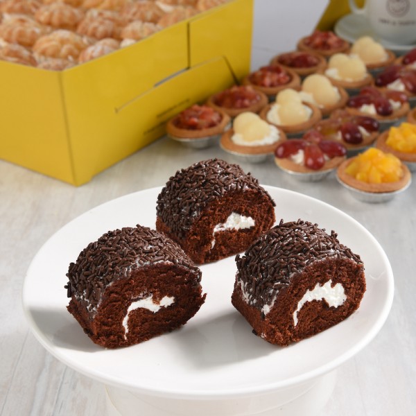 Mini Chocolate Swiss Rolls (Box of 30) [3 Working Days Required]