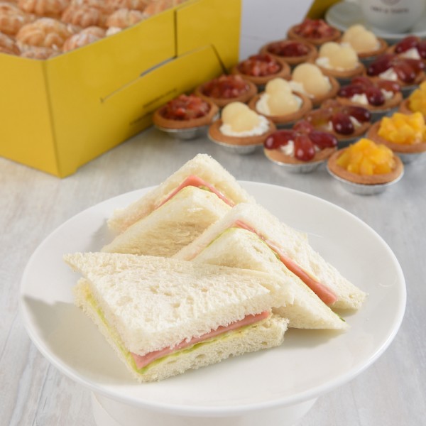 Mini Chicken Ham & Cheese Sandwiches (Box of 20) [3 Working Days Required]